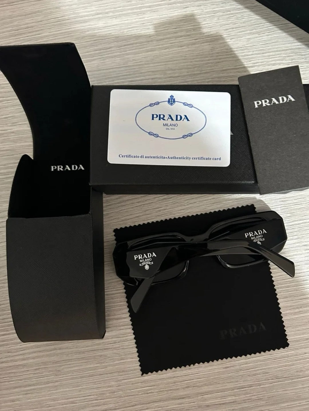 Occhiali da sole stile Prada Qualità Premium